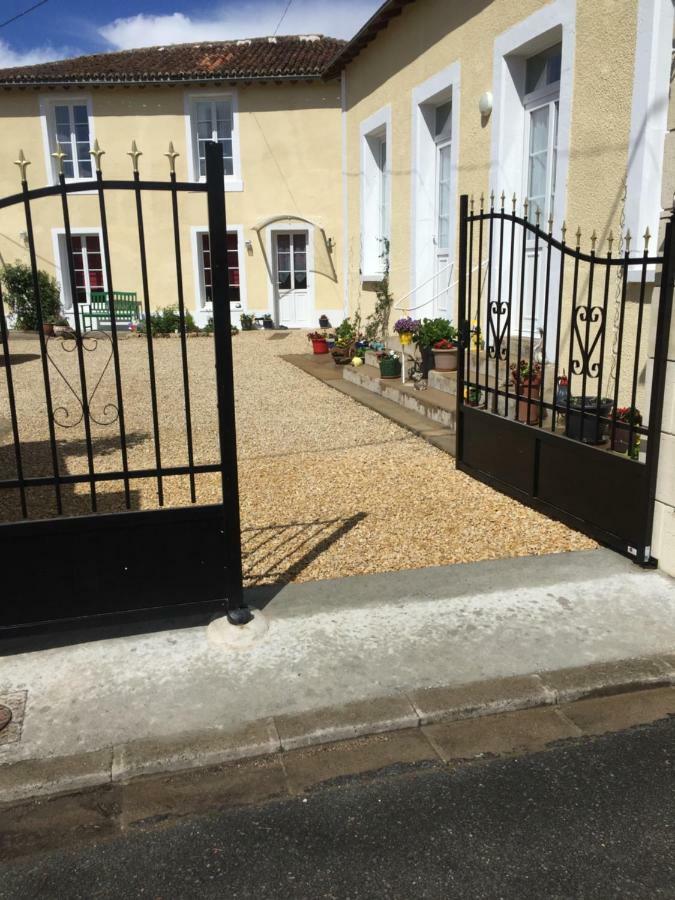 La Little School Chambres D'Hotes A Arcay Arcay  Exterior foto